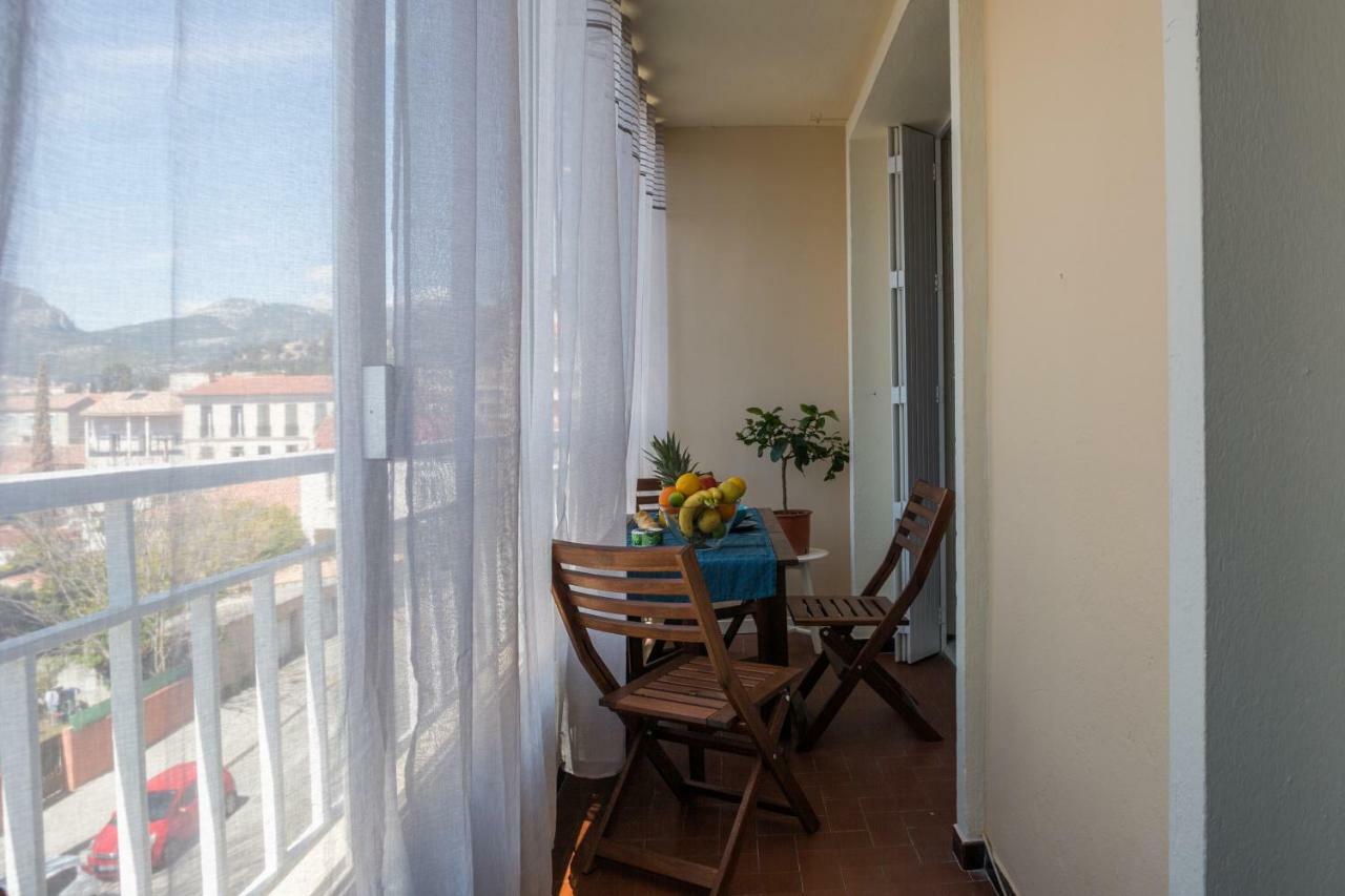 Appartement 2 Pieces Avec Balcon ツーロン エクステリア 写真